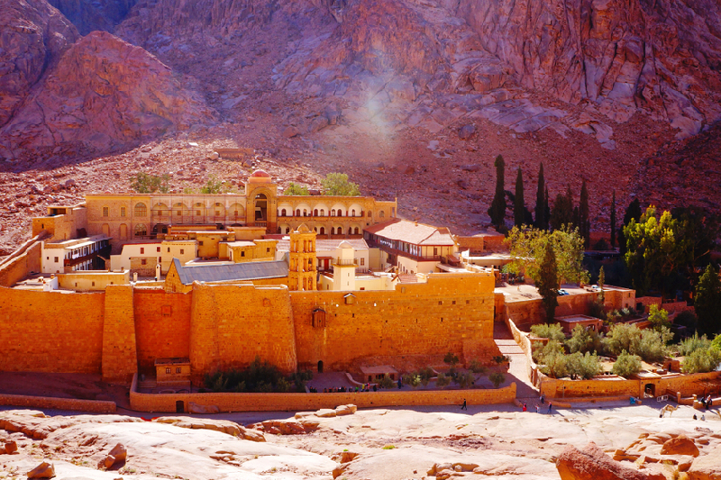 Visita el monasterio de Santa Catalina en la península del Sinaí